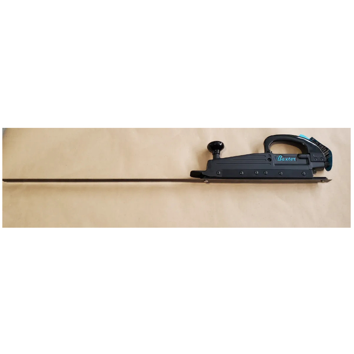 Air Powered Foam Saw for 1/2 pound Open Cell Foam